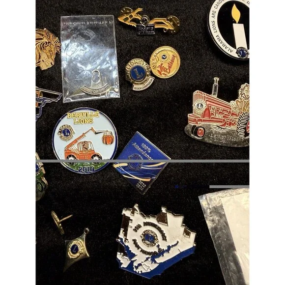 Vintage Lot of 23+ Lions Club Lapel Pins Miscellaneous From Various States - Picture 4 of 12